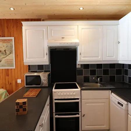 Cosy Au Pied Des Pistes Avec Balcon, Wifi Et Tv - Le Lavachet - Fr-1-502-484 *