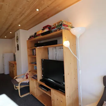 Cosy Au Pied Des Pistes Avec Balcon, Wifi Et Tv - Le Lavachet - Fr-1-502-484 *
